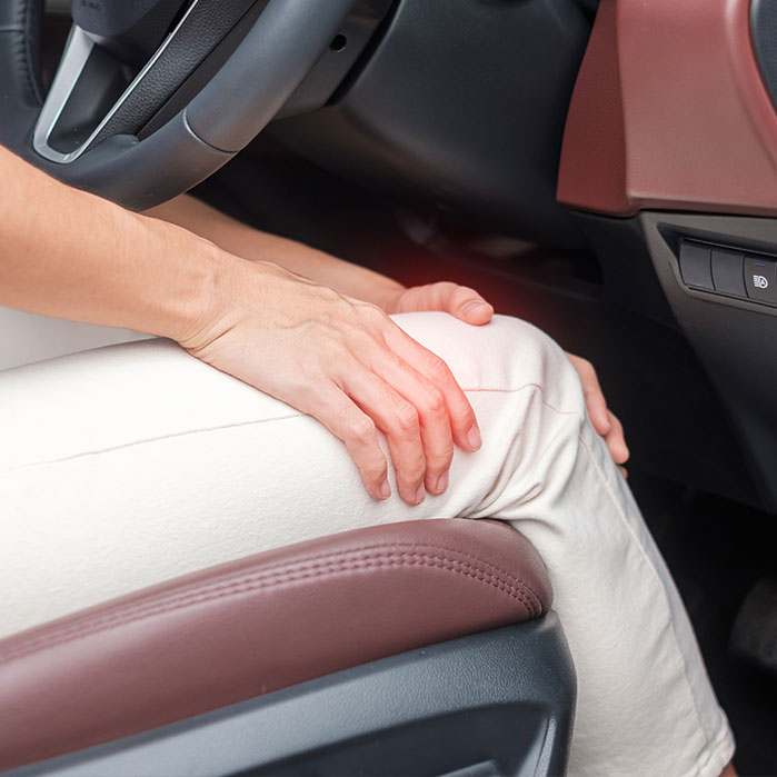 Knee pain chiropractor in Baldwin